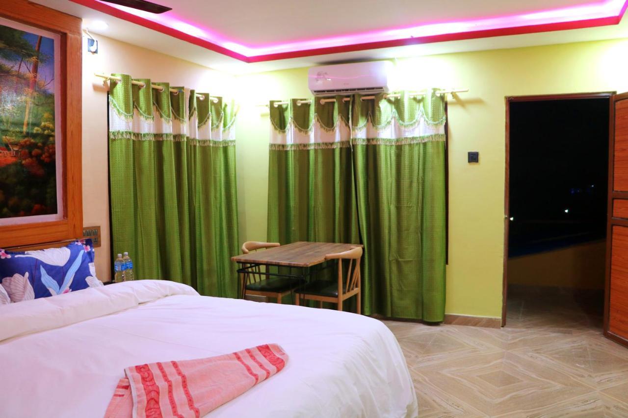Hotel National Park Sauraha- Homely Stay And Peaceful Location With Jungle Safari Arrangements Esterno foto