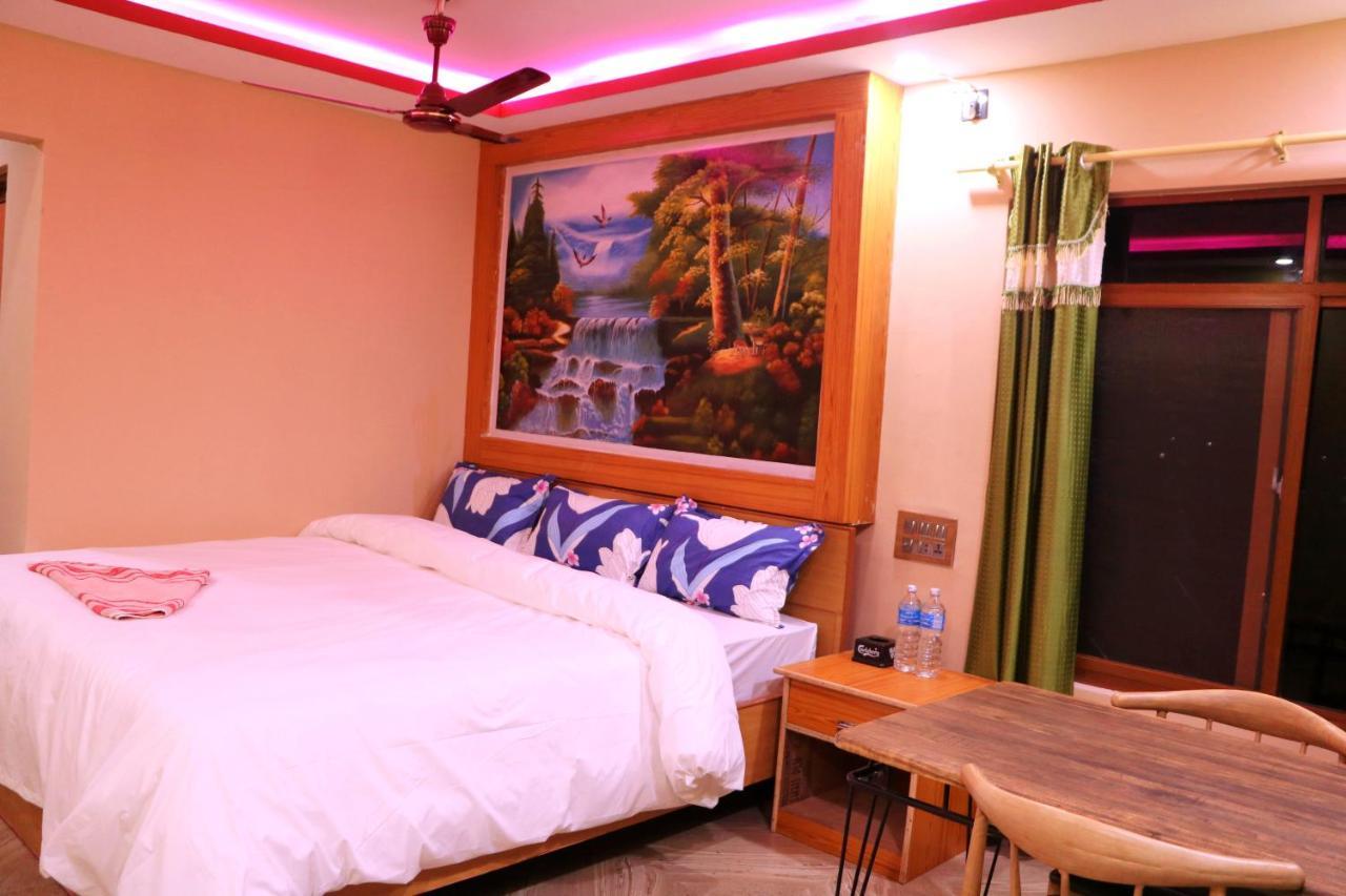 Hotel National Park Sauraha- Homely Stay And Peaceful Location With Jungle Safari Arrangements Esterno foto