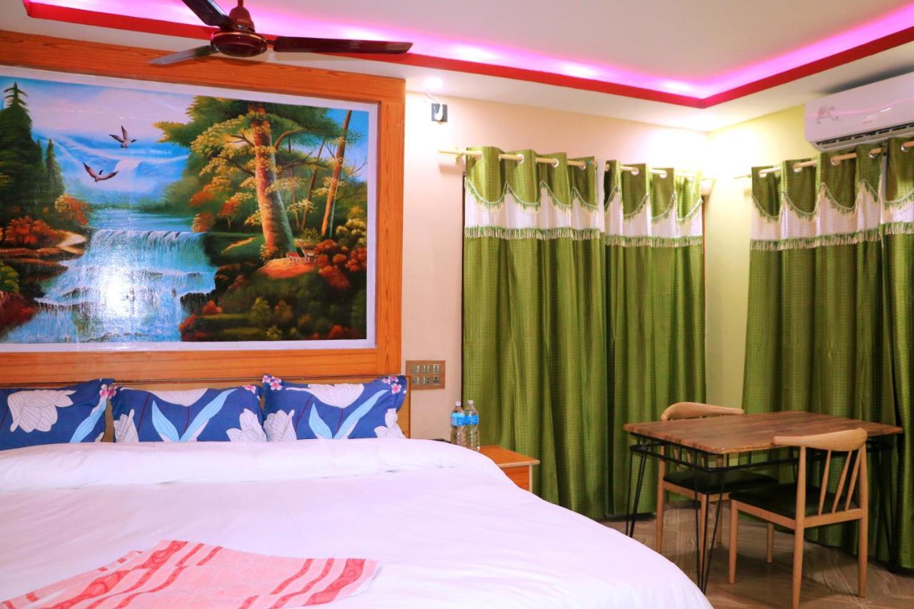 Hotel National Park Sauraha- Homely Stay And Peaceful Location With Jungle Safari Arrangements Esterno foto
