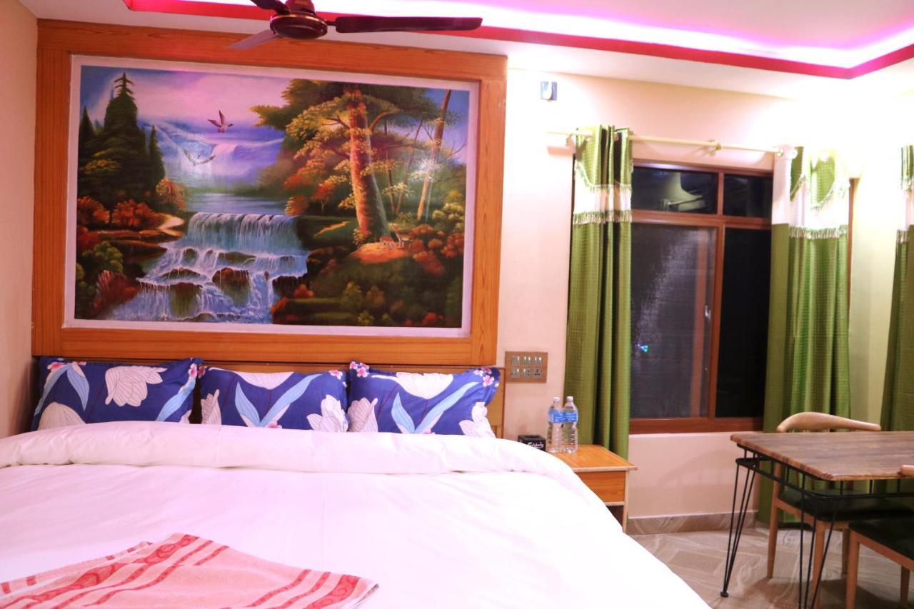 Hotel National Park Sauraha- Homely Stay And Peaceful Location With Jungle Safari Arrangements Esterno foto