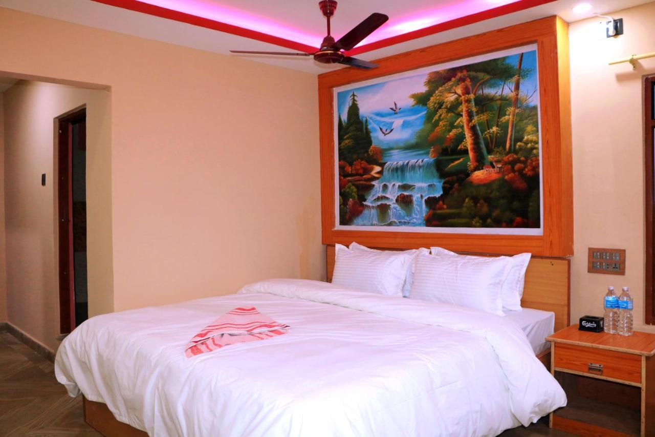 Hotel National Park Sauraha- Homely Stay And Peaceful Location With Jungle Safari Arrangements Esterno foto