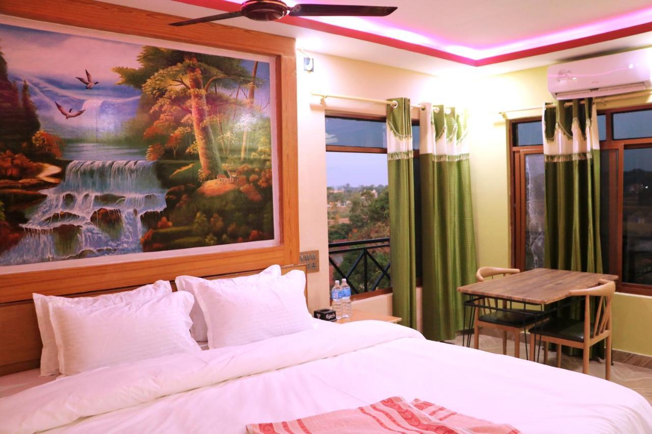 Hotel National Park Sauraha- Homely Stay And Peaceful Location With Jungle Safari Arrangements Esterno foto