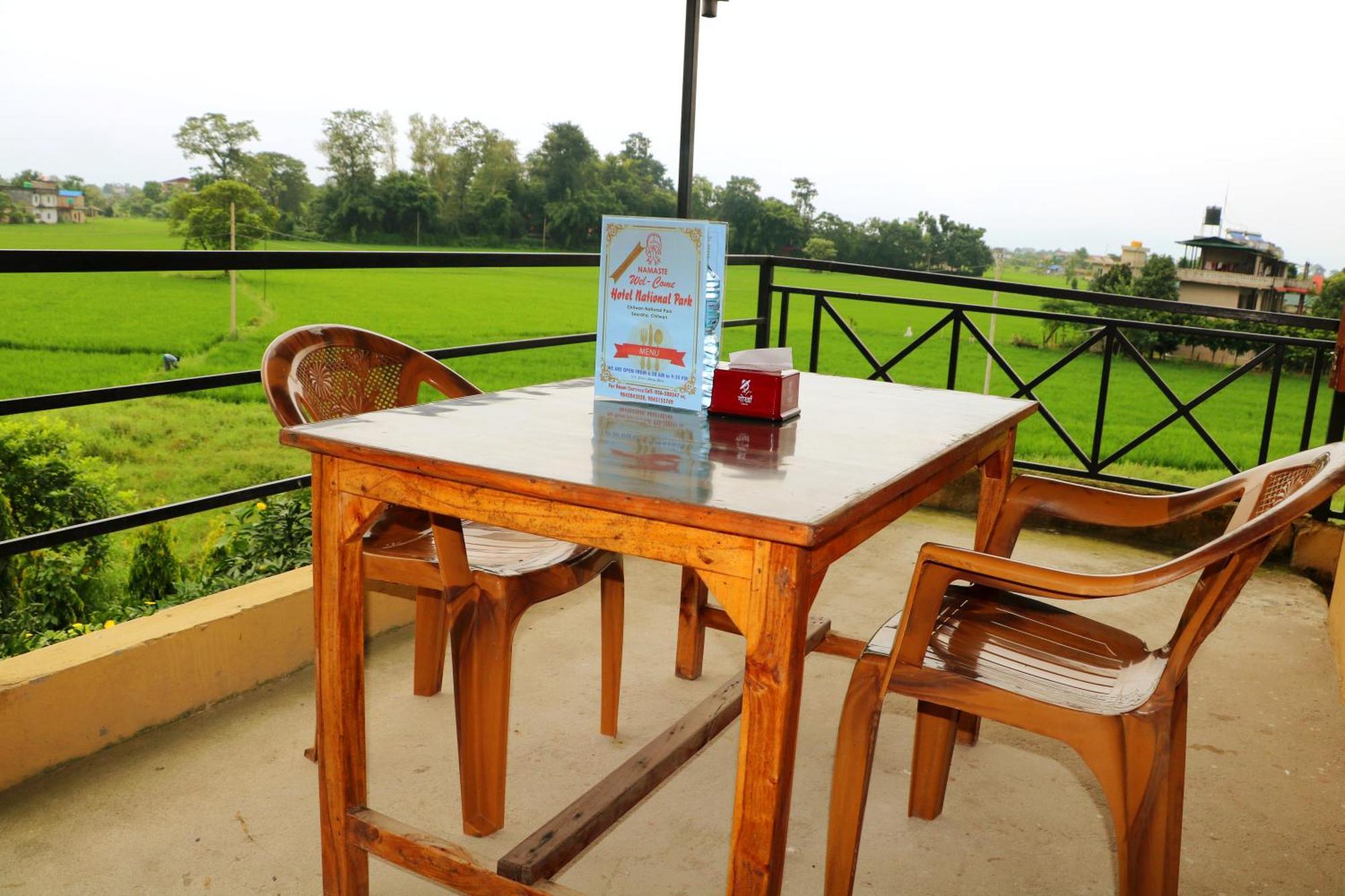 Hotel National Park Sauraha- Homely Stay And Peaceful Location With Jungle Safari Arrangements Esterno foto
