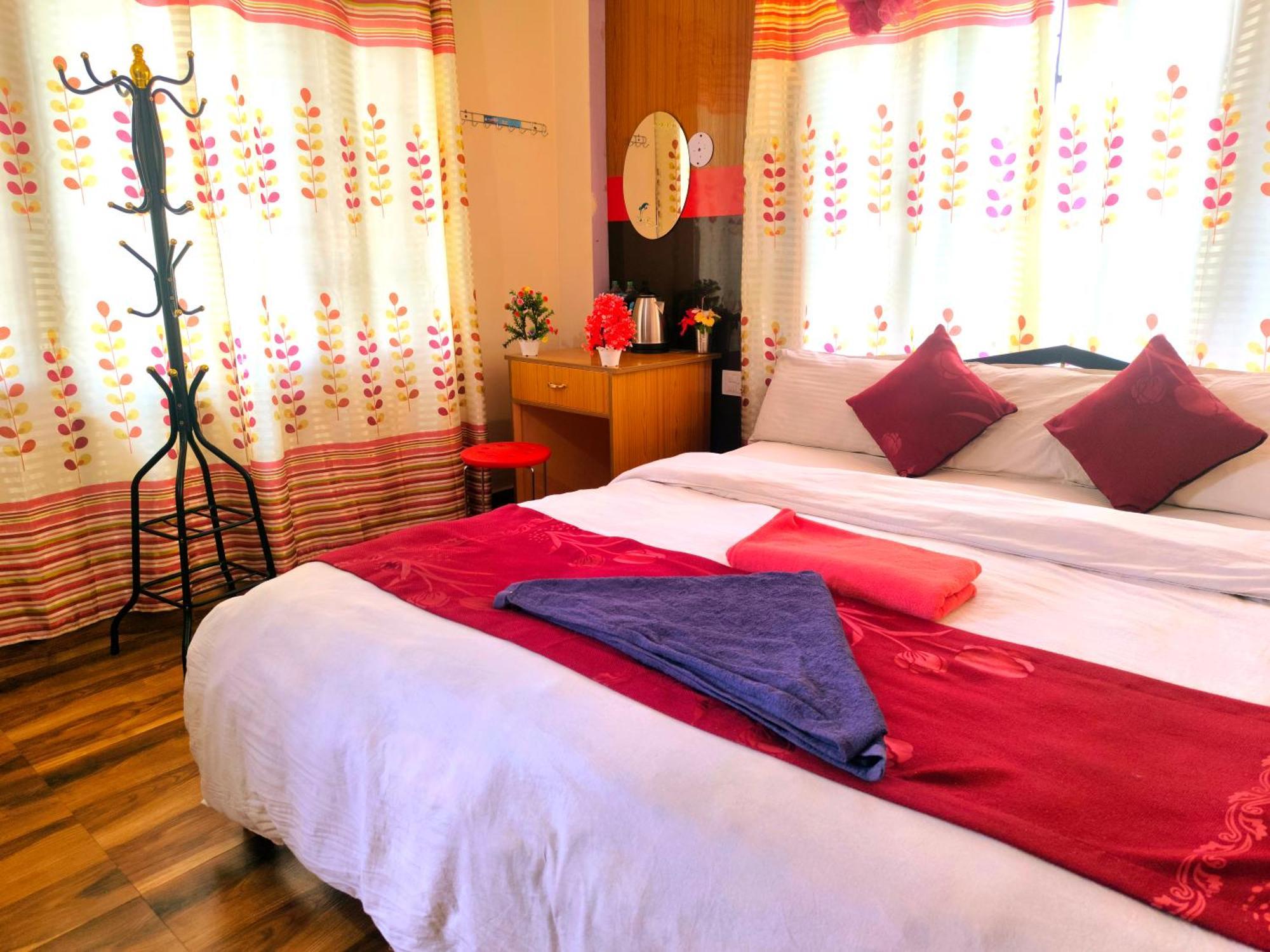 Hotel National Park Sauraha- Homely Stay And Peaceful Location With Jungle Safari Arrangements Esterno foto